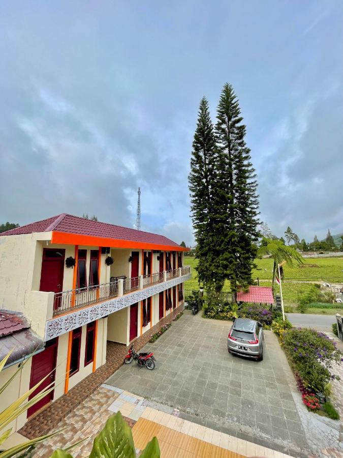 Sapo Karo Rest House Berastagi Exterior photo